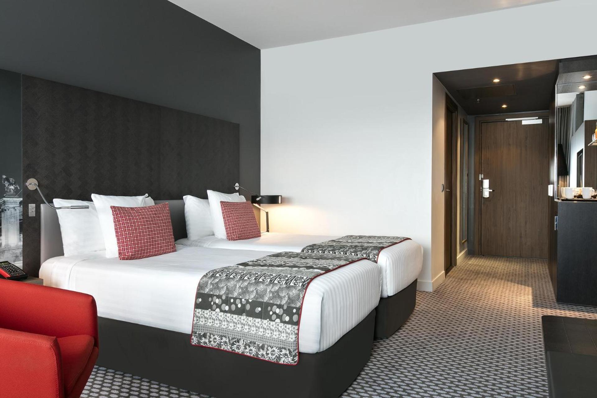 Melia Paris La Defense Hotel Courbevoie Room photo